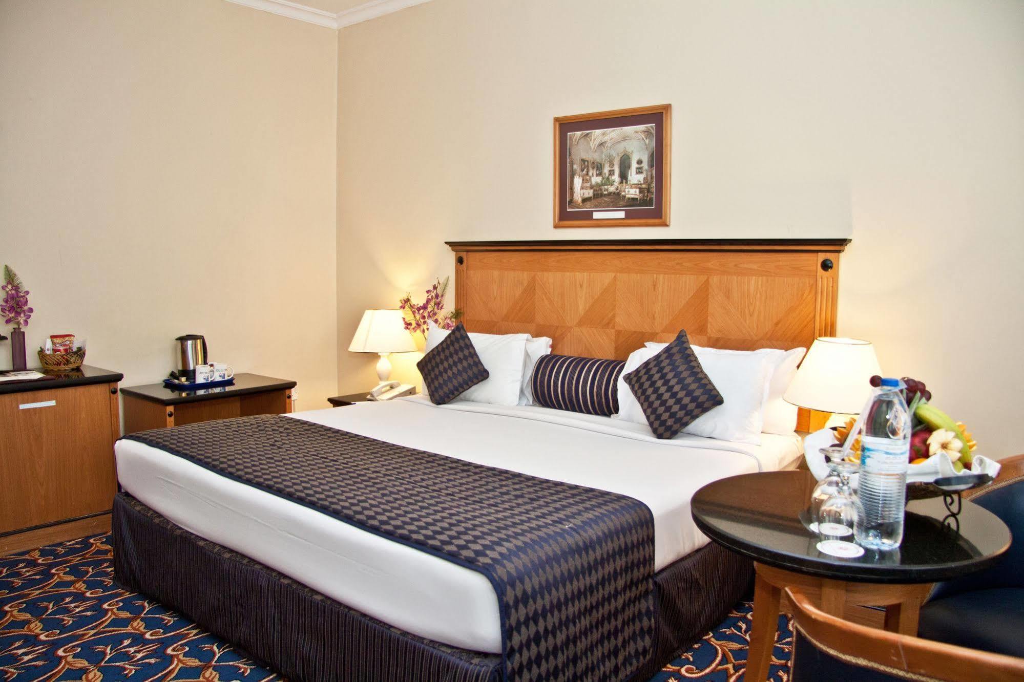 Regal Plaza Hotel Dubaj Zewnętrze zdjęcie
